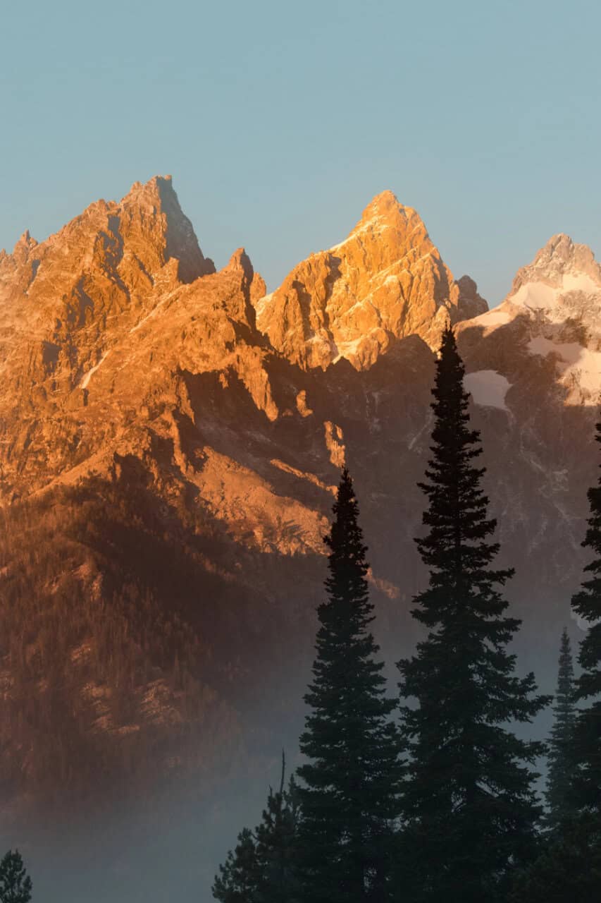 Usbd grand tetons wyoming at sunrise
